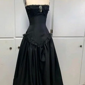 Exquisite Black Strapless Vintage Formal Long Prom Evening Dress