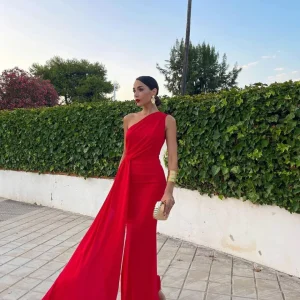 Elegant Röd Sjöjungfru Balklänning Med En Axelringning I Chiffong