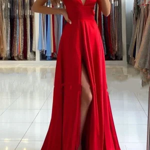 Elegant Red V-Neck Prom Dress with High Split for Special Occasions