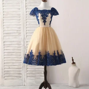 Elegant Champagne Tulle Lace Applique Short Prom Dress Bridesmaid Gown