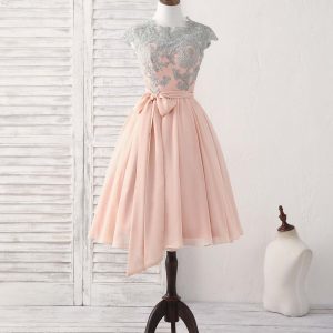 Elegant Lace Applique Short Pink Prom Dress for Bridesmaids with Sweetheart Neckline