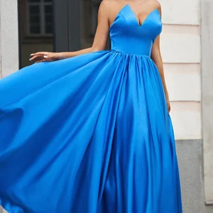 Dark Green V-Neck A-Line Beaded Prom Dress with Ruffles for Evening