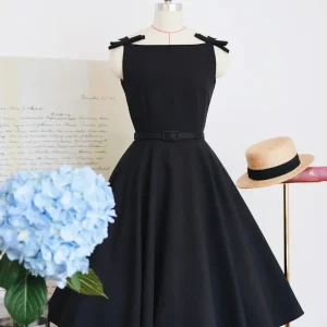 Liten svart vintageklänning från 1950-talet Mrs. Maisel