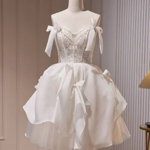 Se Through Lace Top Vit Kort Hemkomstklänning