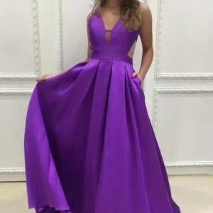 Elegant Sleeveless Purple A-Line Prom Dress with V-Neck and Pockets
