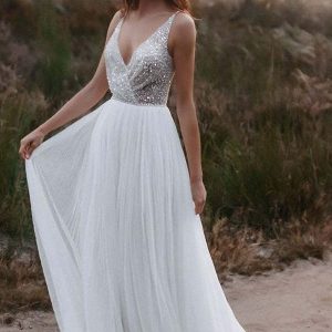 Elegant Mermaid Wedding Dress with Appliques Lace Bateau Neckline Sleeveless