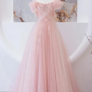 Tyllpärlbesatt A-linjeformad lång balklänning med utsmyckad livstycke