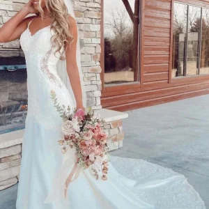 Elegant White V-Neck Mermaid Wedding Dress with Lace Appliques & Spaghetti Straps