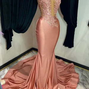 Elegant Coral Red Mermaid Prom Dress with Sleeveless Halter and Appliques