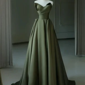 Elegant A-Line V Neck Satin Green Long Prom Dress Evening Gown