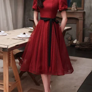 Elegant Burgundy Tulle Lace Short Prom Dress for Bridesmaids