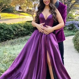 Elegant Purple V-Neck Spaghetti Strap Prom Dress with Slit for Women