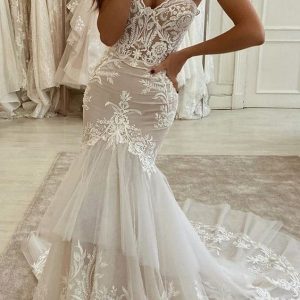 Gorgeous Tiered Mermaid Lace Wedding Dresses