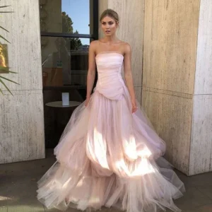 Stunning Light Pink Tulle Long Prom Dress