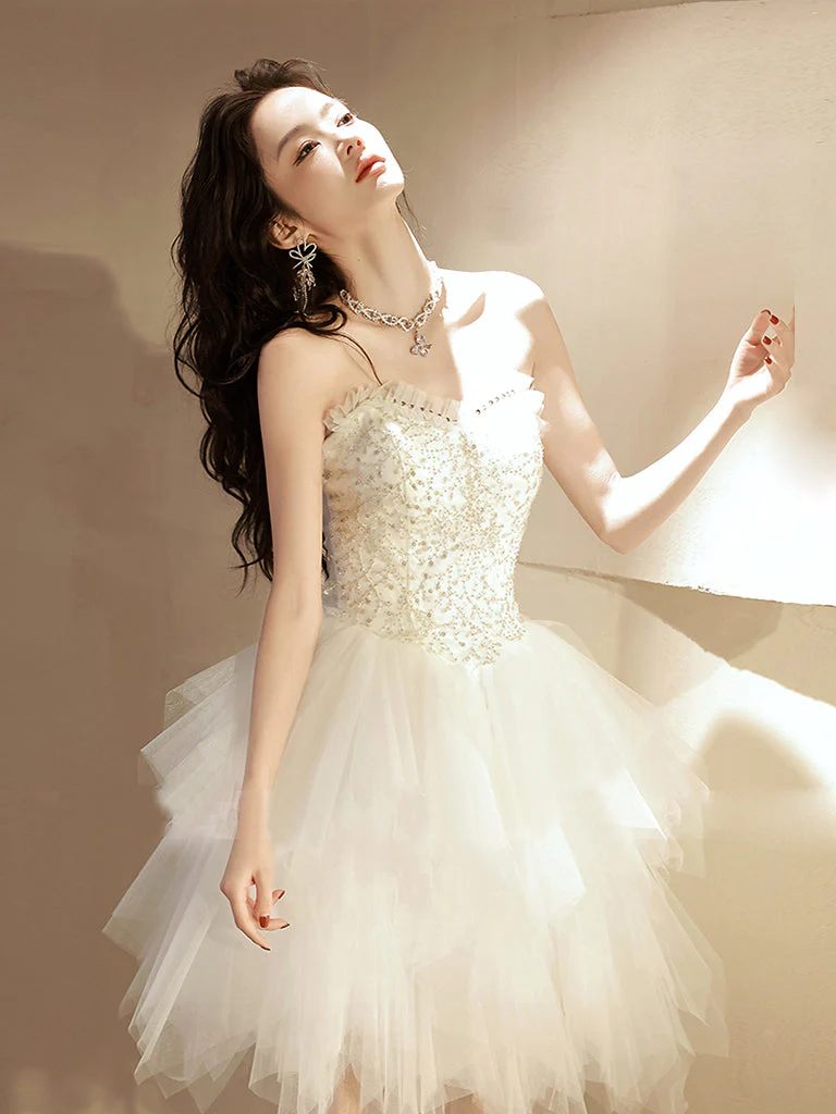 Asymmetrical Strapless Adorable White Homecoming Dress - Bild 3