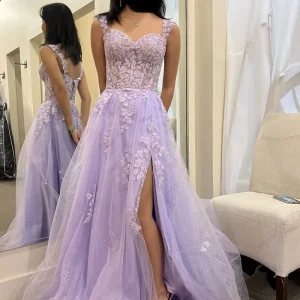 Elegant Lavender Sleeveless Sweetheart Mermaid Evening Dress with Delicate Lace Appliques