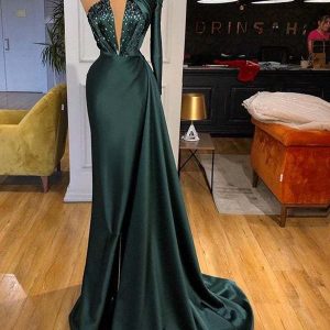 Elegant Dark Green One-Shoulder Sequin Prom Dress with Unique Back Slit Design