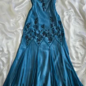 Elegant V Neck Prom Dress Fashion Formal Gown