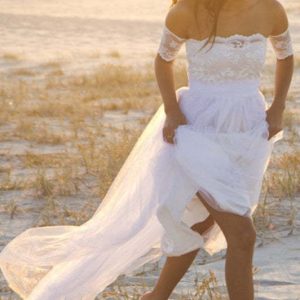 Bara axlar tyll spets strandklänning med släp