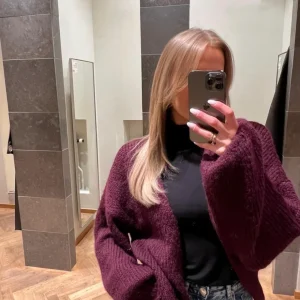 VMMAYBE Knit Cardigan - Winetasting