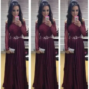 Vinröd spets Top Off Shoulders Långärmad balklänning