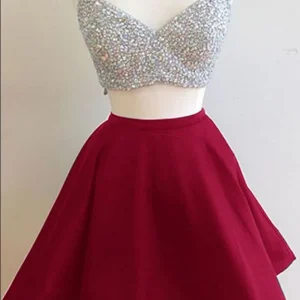 Burgundy tvådelad kort tonårsklänning för hemkomst