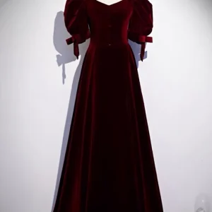 Burgundy Velvet balklänning med bubbelärmar