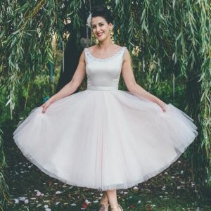 Delikat Scoop Neck Te Längd Vintage 1950 Barn Bröllopsklänning