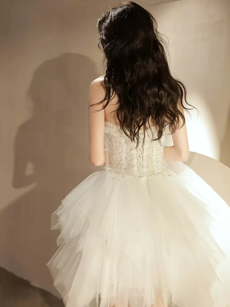 Asymmetrical Strapless Adorable White Homecoming Dress - Bild 4