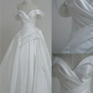 Off Shoulders Drapering Siden Balklänning Bröllopsklänning