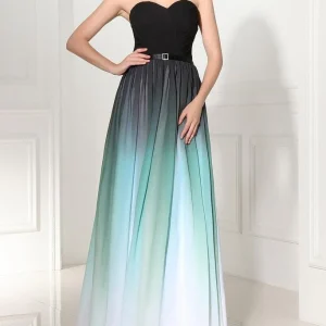 Ombre Chiffong Sweetheart Neck långa axelbandslösa brudtärnaklänningar