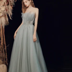 Silvergrå axelbandslös balklänning bröllopsklänning