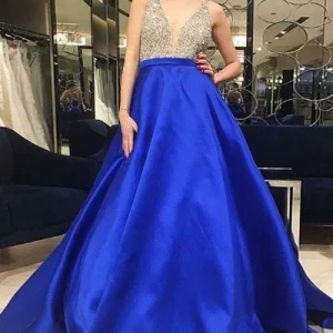 Sparkly Beading Plunge V-ringad Royal Blue A-linje formell skolbalklänning