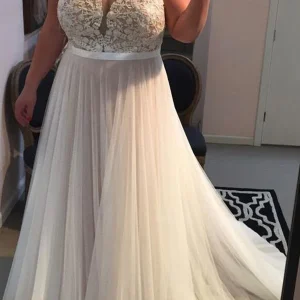 Unik romantisk tyll bröllopsklänning i plusstorlek