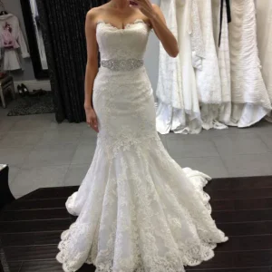 Klassisk spets sjöjungfru axelbandslös Sweetheart bröllopsklänning