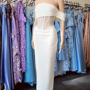 Elegant White Off-the-Shoulder Strapless Pleated Mermaid Prom Dress Gown