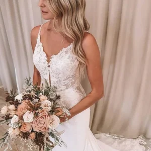 Elegant V-Neck Spaghetti Strap Backless Mermaid Wedding Dress with Lace Appliques