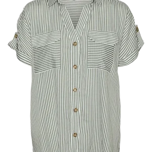 VMBUMPY Shirt - Laurel Wreath