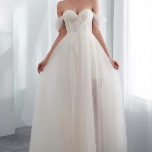 Romantisk axelbandslös tyllbrudklänning med a-linjemönster och applikation