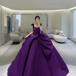 Lila Satin Balklänning Quinceanera A-linjeformad Aftonklänning med Snörning