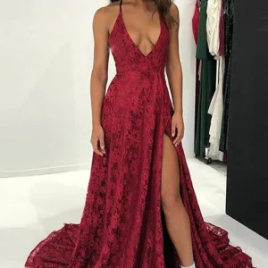 Elegant Burgundy Lace V-Neck Prom Dress with Slit - Perfect for Special Occasions