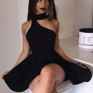 Unique Halter Neck Black and White Homecoming Dresses Short Prom Formal