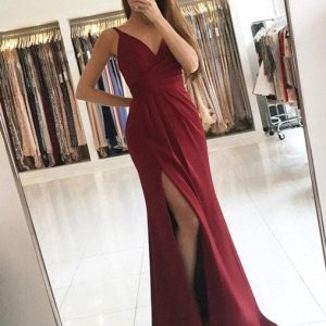 Elegant Sleeveless V-Neck Silk-Like Satin Prom Dress with Ruffles and Train